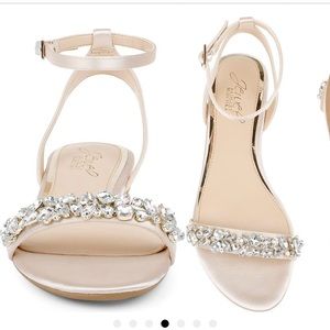 Size 9 - Bridal Shoes - Jewel Badgley Mischka